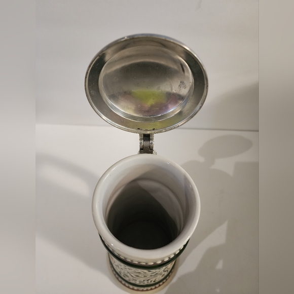 1978 Avon Lidded Ceramic Beer Stein Point English Setter Strike Rainbow Trout - Picture 6 of 7